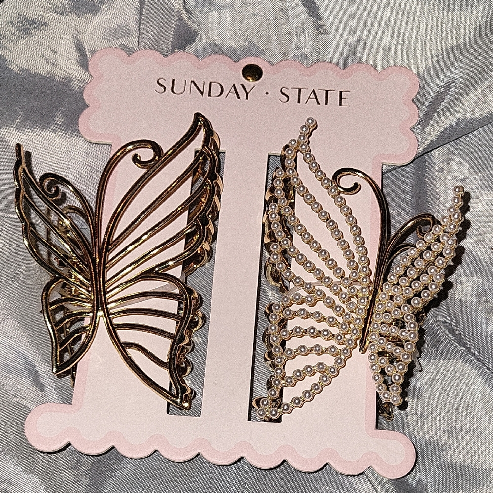 Sunday State Gold and Pearl Butterfly Hair Clips Brand New Li Lp